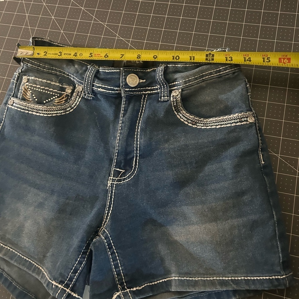 BKE Indigo Jean Shorts with Contrast Stitching - Picture 6 of 7